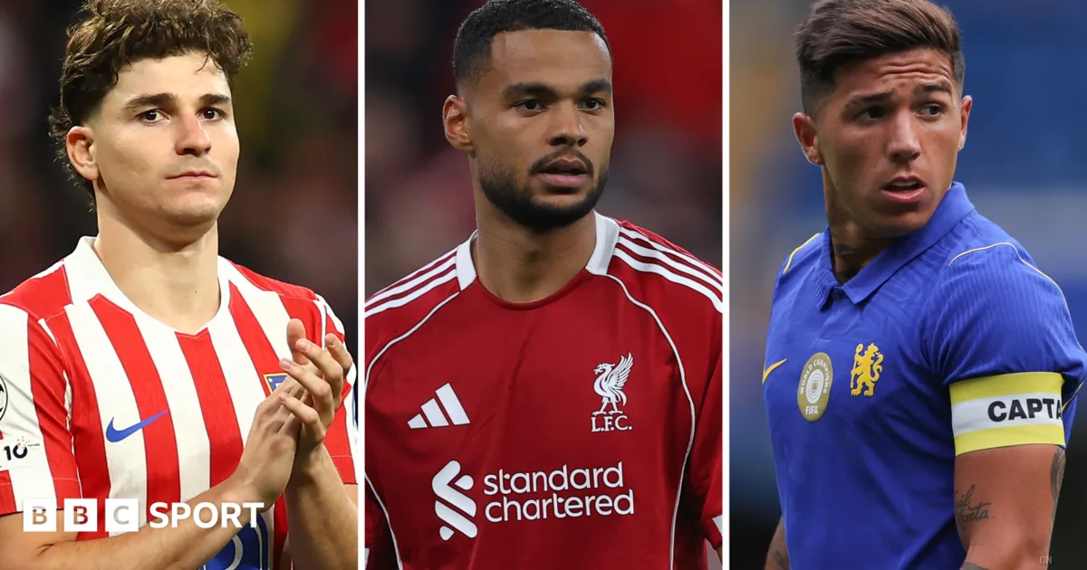 Calciomercato Premier League: ore decisive per Julian Alvarez, Enzo Fernandez e il futuro di Cody Gakpo