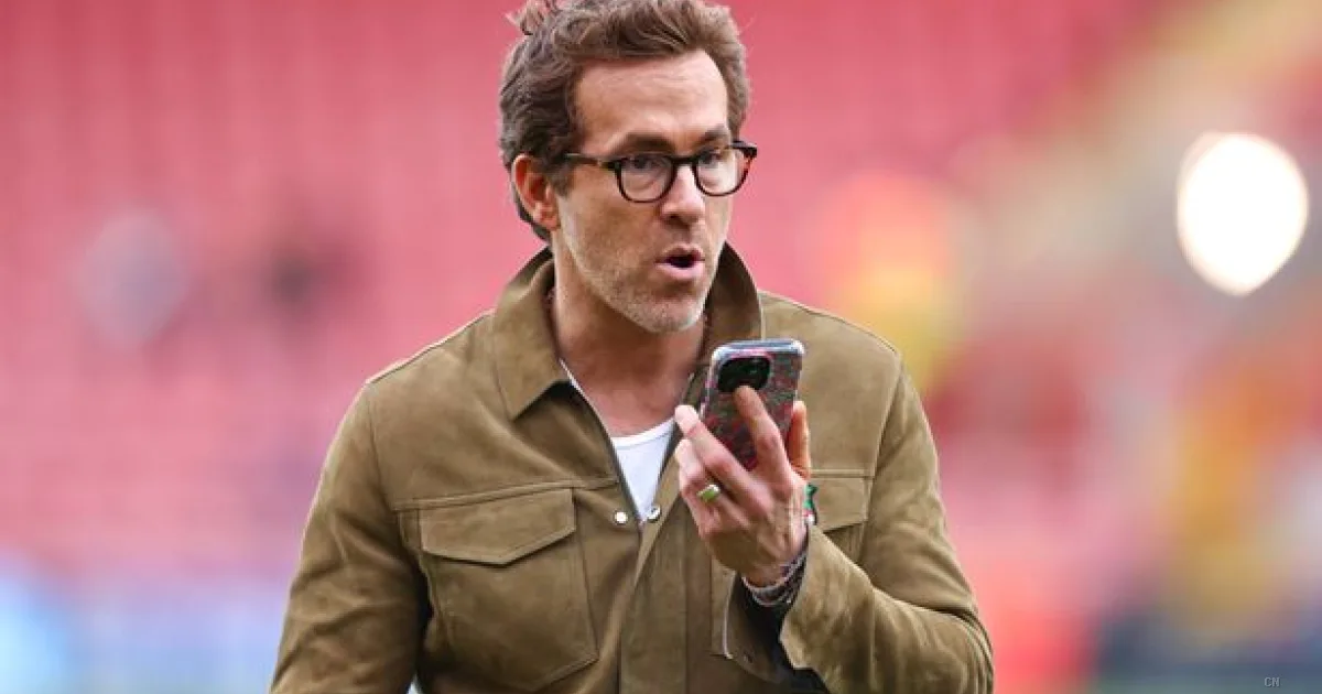 Ryan Reynolds e il gesto di classe verso il portiere del Manchester United: la verità sul messaggio privato