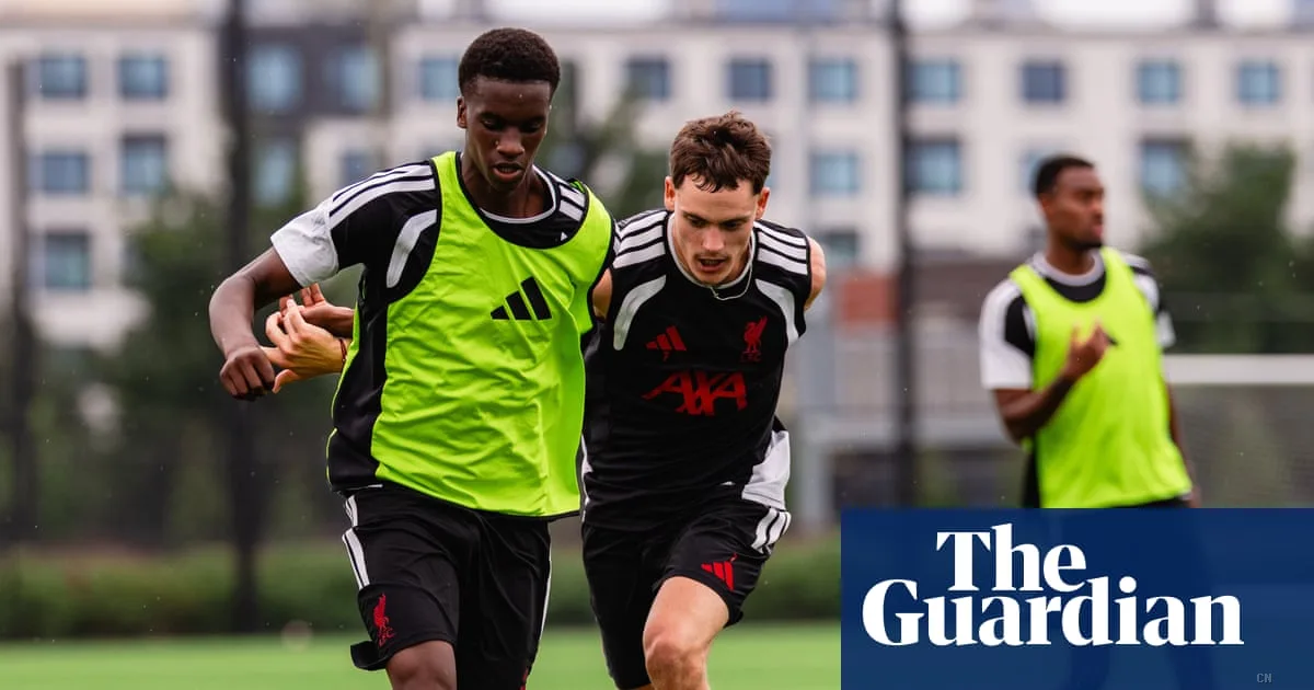 Iraola in corsa contro il tempo per risolvere i problemi della difesa del Liverpool