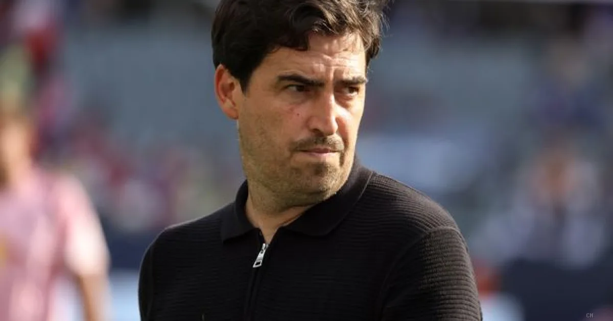 Liverpool, allarme rosso dopo il crollo con il Leeds: Iraola chiede quattro rinforzi immediati sul mercato