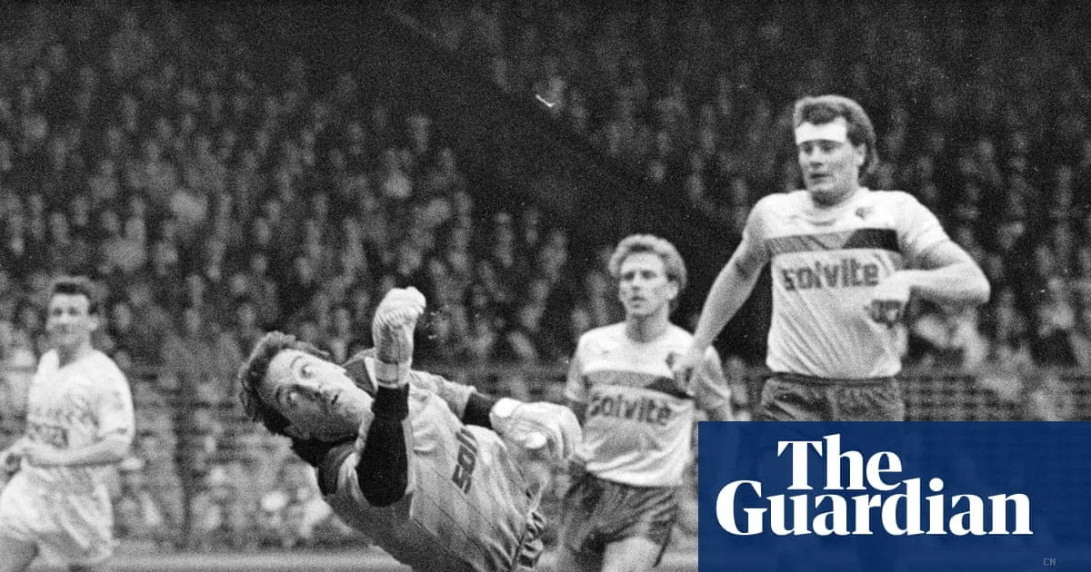 Dalla quinta serie alla Champions League: i salti di carriera più incredibili e le storie curiose del calcio