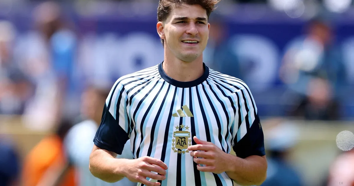 Mercato Arsenal: sfuma Vinicius Jr ma arriva Guimaraes, mentre l'ombra di Julian Alvarez si allunga sui Gunners