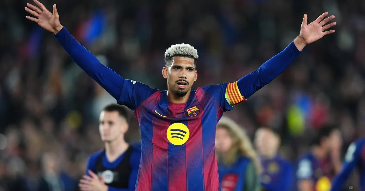 Il Liverpool vicino all'accordo per il prestito di Ronald Araujo