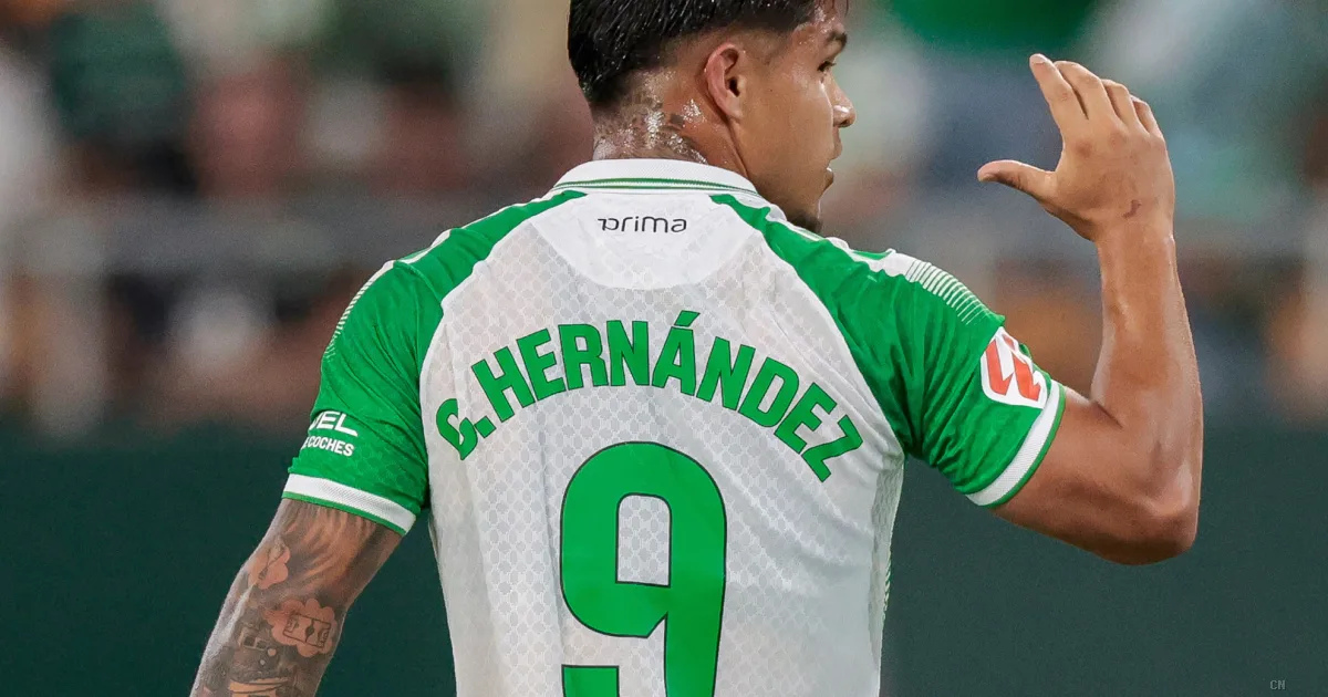 Betis, Cucho Hernández incorona Deossa: "È un fuoriclasse". Il punto sulla preparazione dei biancoverdi