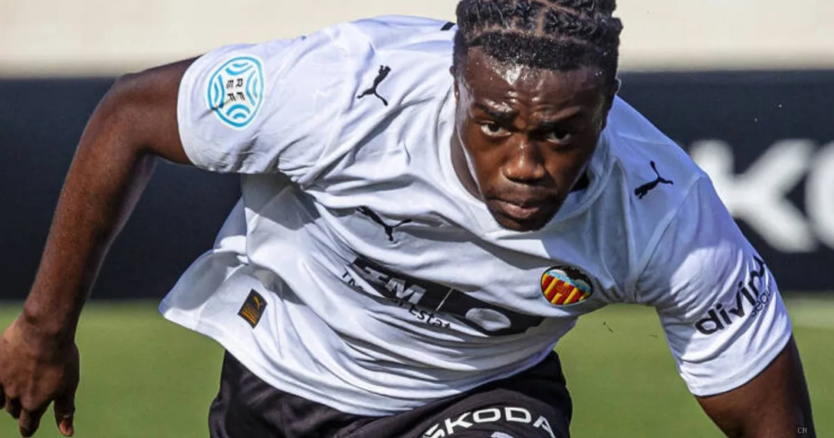 Valencia, il ritorno di David Otorbi: dal debutto record all'oblio, ora la nuova sfida al Barcellona
