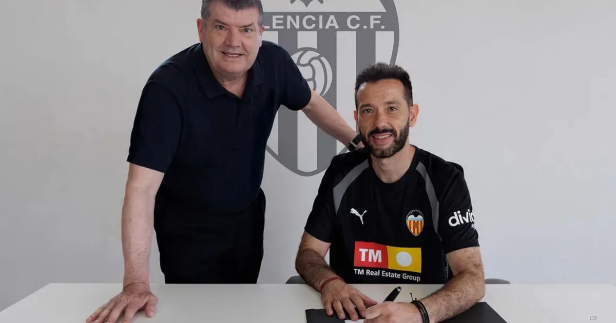 Valencia, la maledizione dei rinnovi: Carlos Corberán rischia l'esonero dopo il prolungamento